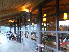 ンゴロンゴロライノロッジレストラン