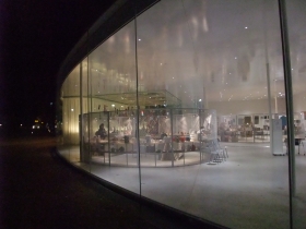 夜の２１世紀美術館
